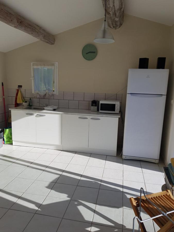 LʼIsle-sur-la-Sorgue Mas Clement - Chambre Et Table D'Hotes المظهر الخارجي الصورة
