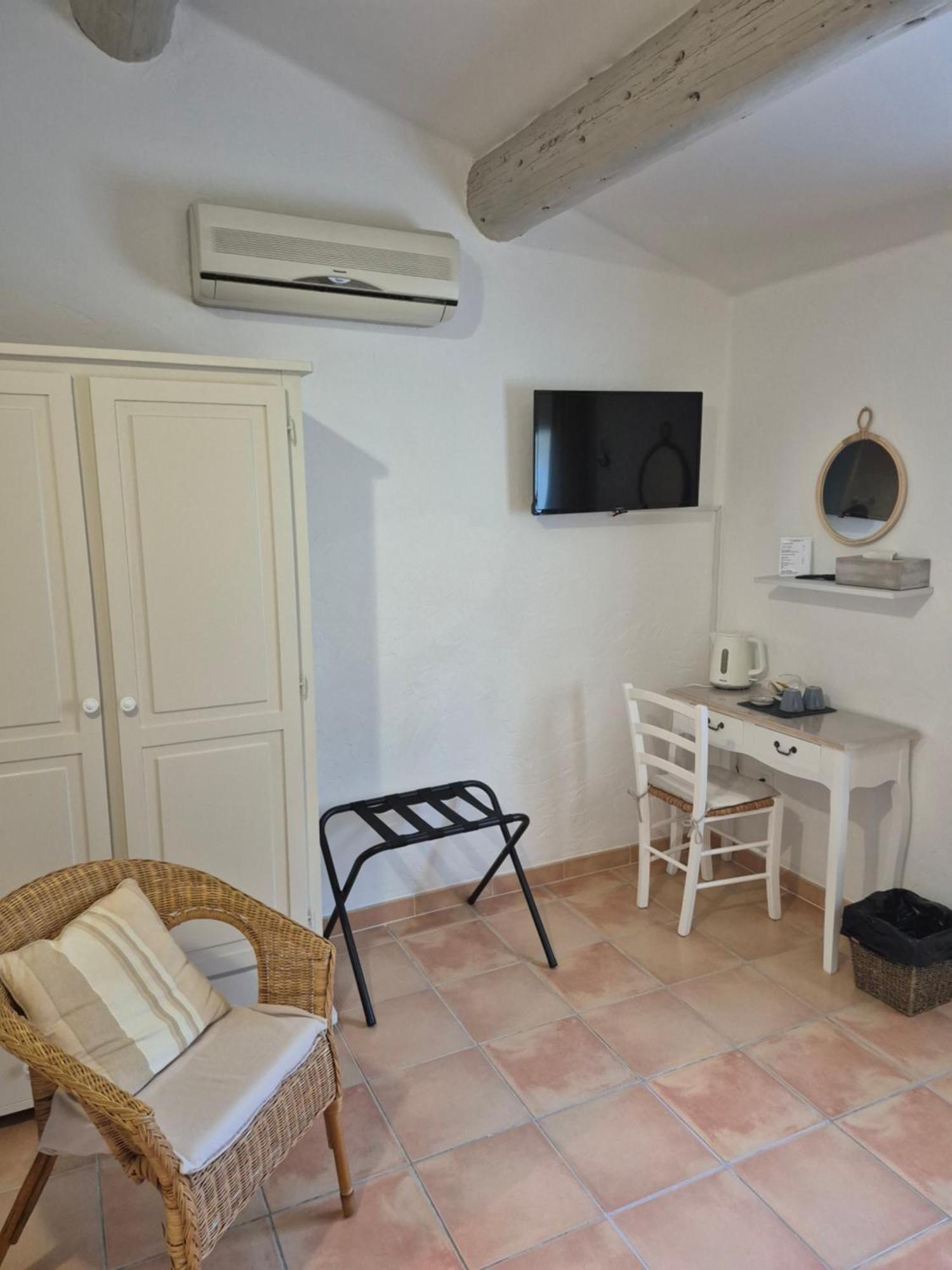 LʼIsle-sur-la-Sorgue Mas Clement - Chambre Et Table D'Hotes المظهر الخارجي الصورة